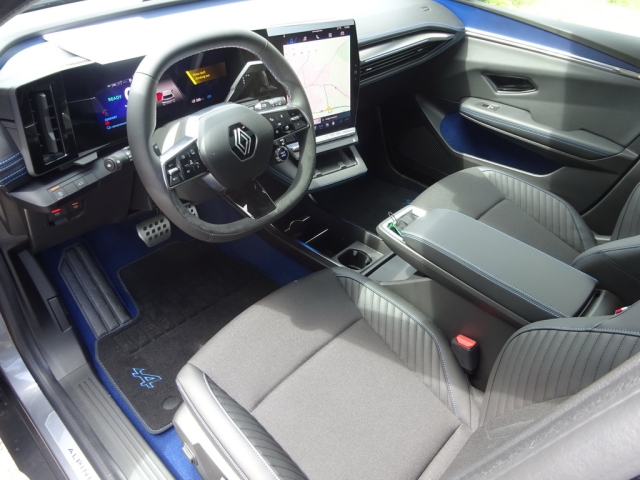 Renault - SCENIC E-TECH