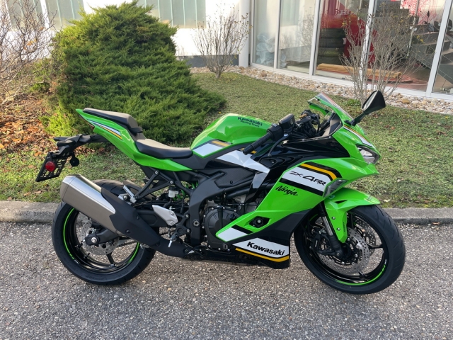 Kawasaki - NINJA ZX-4RR