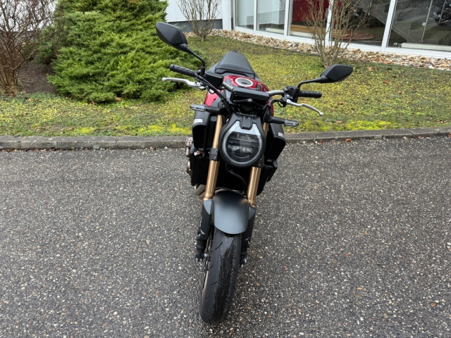 Honda - CB 650R E-CLUTCH