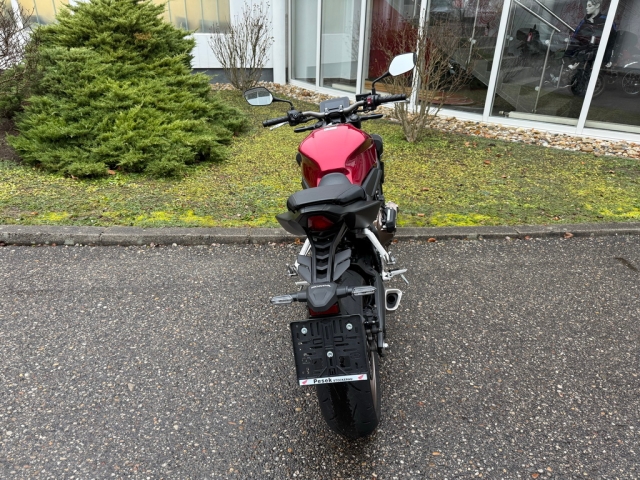 Honda - CB 650R E-CLUTCH