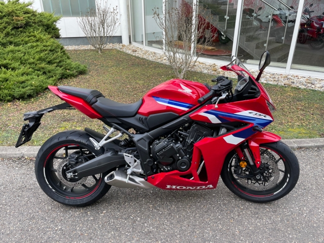 Honda - CBR 650R E-CLUTCH
