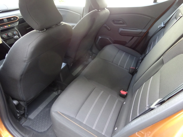 Dacia - SANDERO STEPWAY ESSENTIAL TCe 90 (1SEM6)