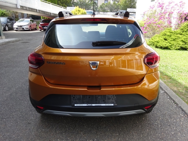 Dacia - SANDERO STEPWAY ESSENTIAL TCe 90 (1SEM6)
