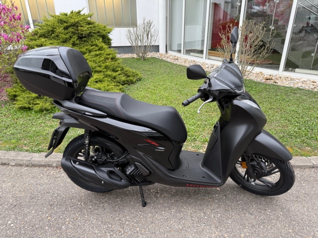 Honda - SH 150i mit SMART Top-Box