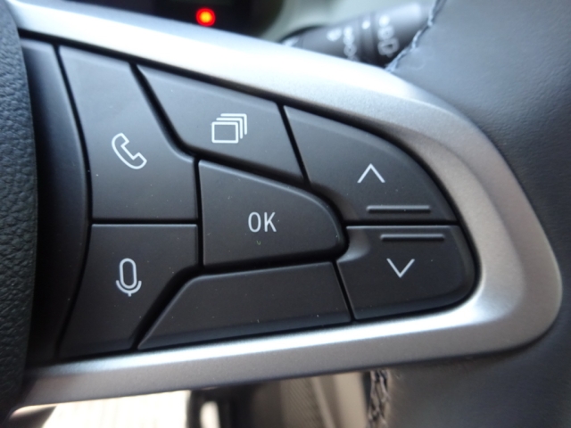 Dacia - DUSTER EXTREME HYBRID 140
