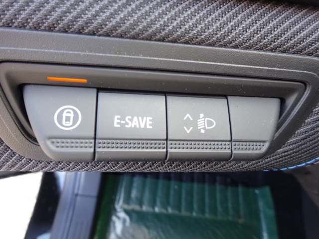 Renault - CAPTUR ESPRIT ALPINE E-TECH FULL HYBRID 145