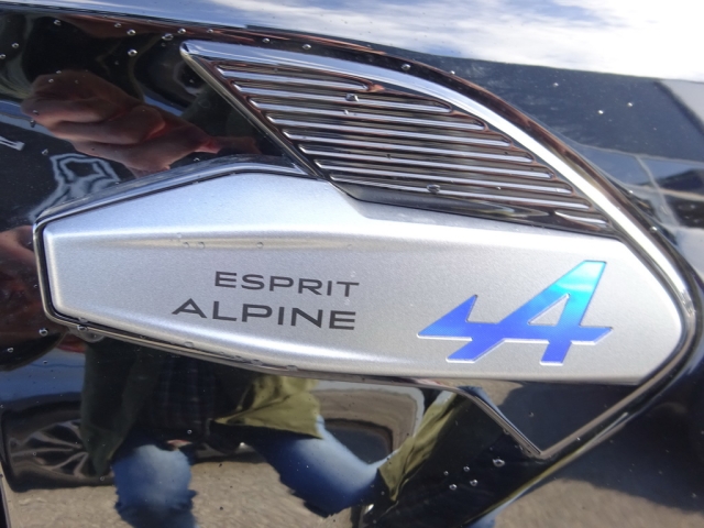 Renault - CAPTUR ESPRIT ALPINE E-TECH FULL HYBRID 145