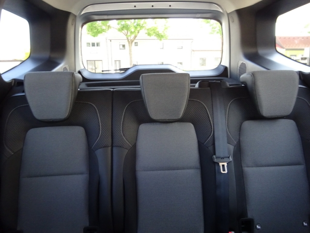 Renault - KANGOO TECHNO TCe 130 EDC