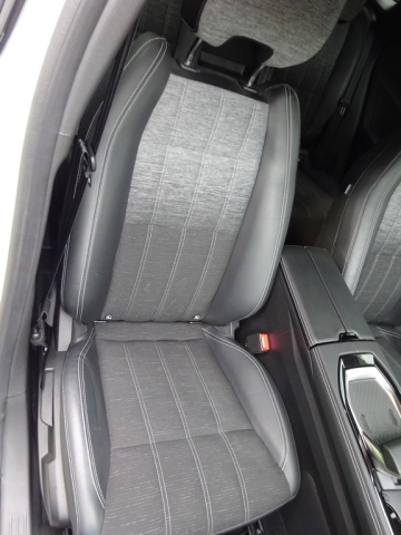 Renault - AUSTRAL Techno E-Tech Full Hybrid 200
