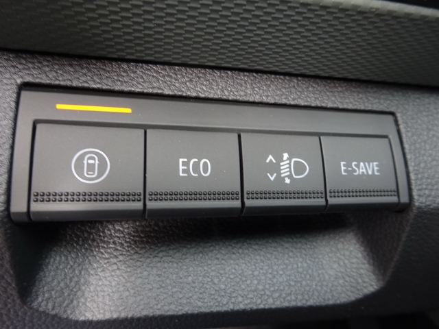 Dacia - DUSTER EXTREME HYBRID 140