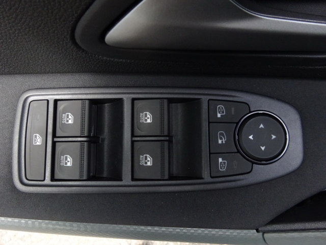 Dacia - DUSTER EXTREME HYBRID 140