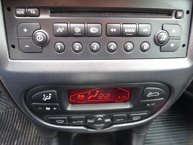 Peugeot - 206 Sport-Premium 1,4