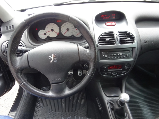 Peugeot - 206 Sport-Premium 1,4