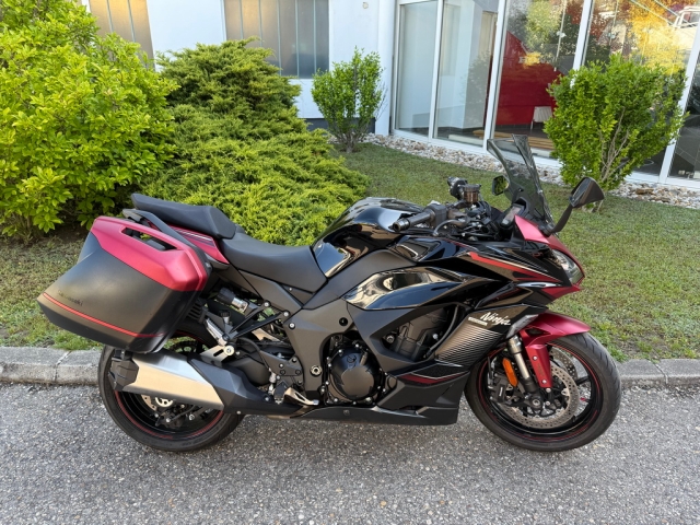 Kawasaki - NINJA 1000SX