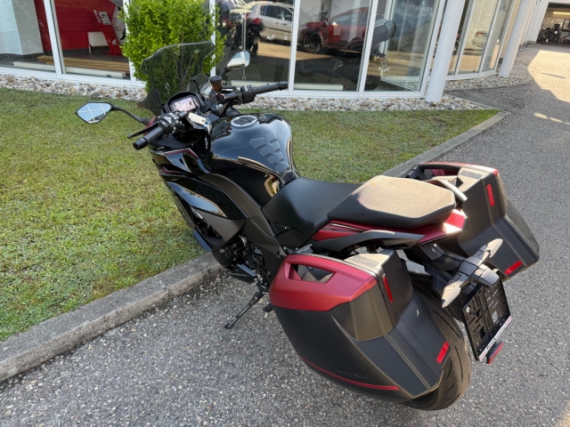Kawasaki - NINJA 1000SX