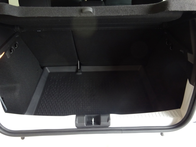 Dacia - SANDERO STEPWAY EXPRESSION TCe 90
