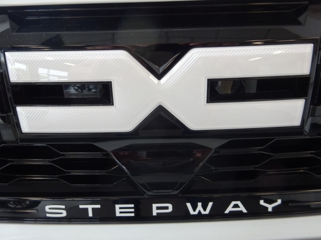 Dacia - SANDERO STEPWAY EXPRESSION TCe 90