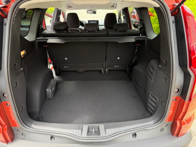 Dacia - JOGGER EXTREME+ HYBRID 140