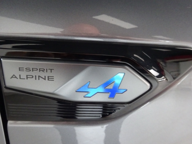 Renault - ARKANA ESPRIT ALPINE MILD HYBRID 160 EDC