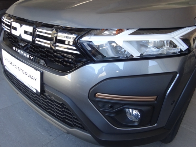 Dacia - SANDERO STEPWAY EXTREME TCe 90
