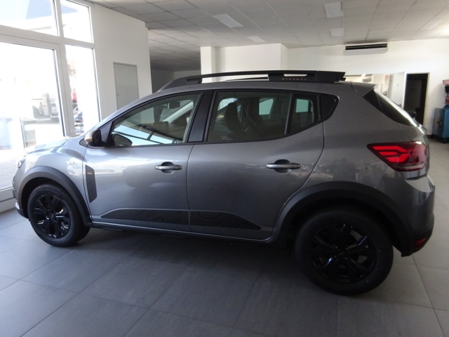 Dacia - SANDERO STEPWAY EXTREME TCe 90