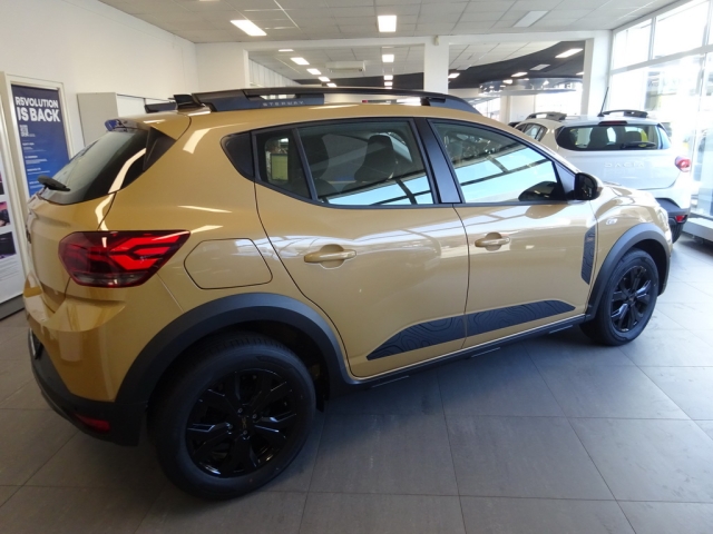 Dacia - SANDERO STEPWAY EXTREME TCe 90