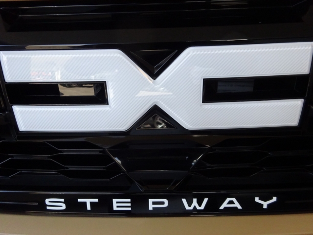 Dacia - SANDERO STEPWAY EXTREME TCe 90