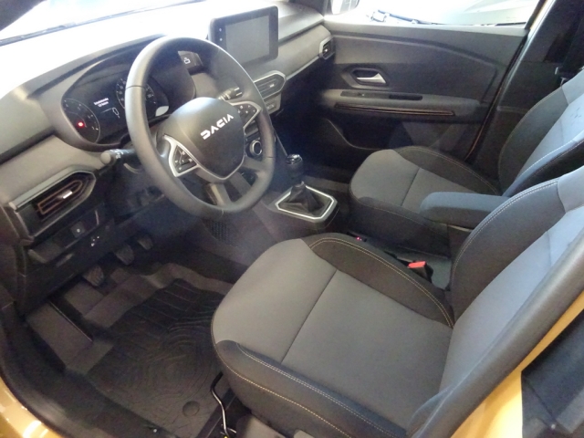 Dacia - SANDERO STEPWAY EXTREME TCe 90