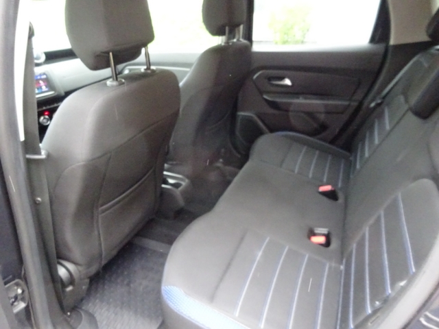 Dacia - DUSTER CELEBRATION TCe 150 PF 4WD (3SA3X)