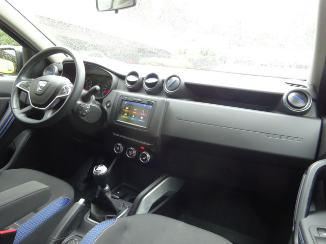 Dacia - DUSTER CELEBRATION TCe 150 PF 4WD (3SA3X)