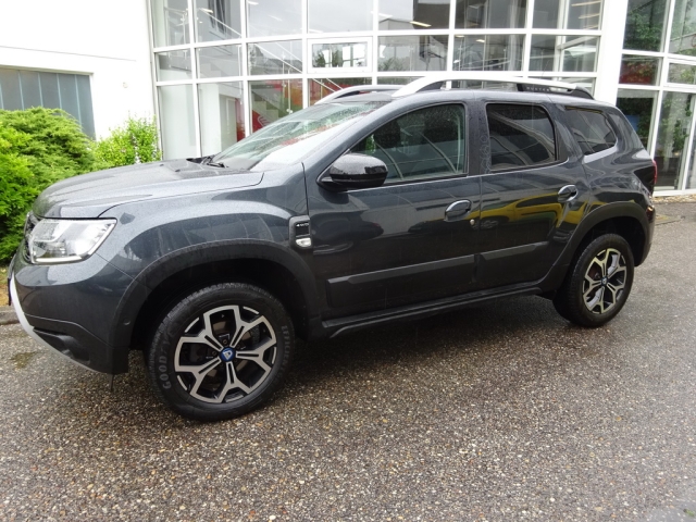 Dacia - DUSTER CELEBRATION TCe 150 PF 4WD (3SA3X)