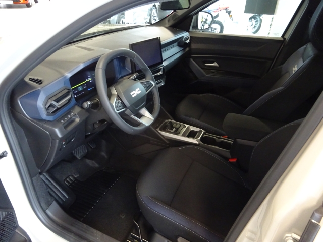 Dacia - DUSTER JOURNEY HYBRID 140
