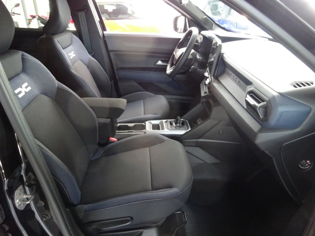 Dacia - DUSTER JOURNEY HYBRID 140