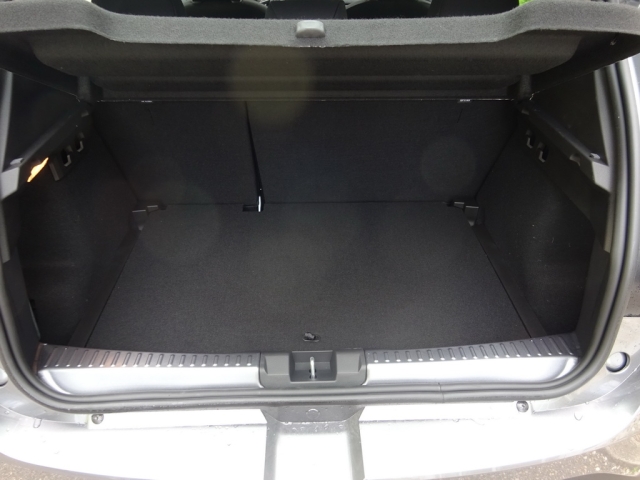 Dacia - SANDERO STEPWAY EXTREME+TCe 90