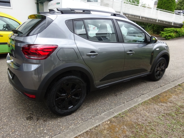 Dacia - SANDERO STEPWAY EXTREME+TCe 90