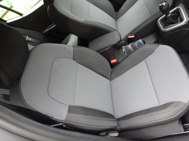 Dacia - SANDERO STEPWAY EXTREME+TCe 90