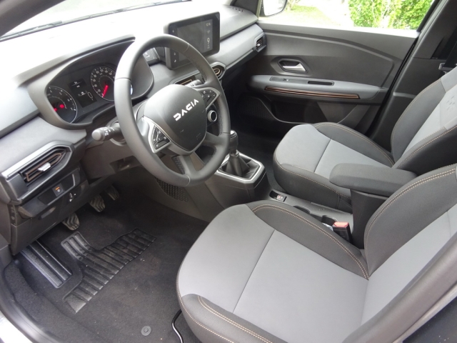 Dacia - SANDERO STEPWAY EXTREME+TCe 90