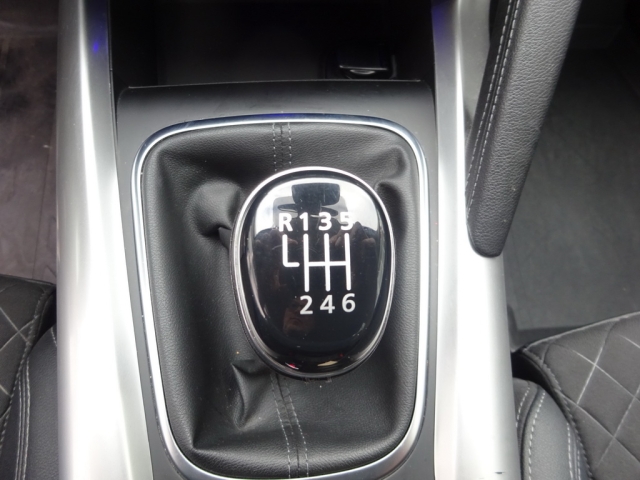 Renault - KADJAR INTENS BLUE dCi 115 (3IA6)