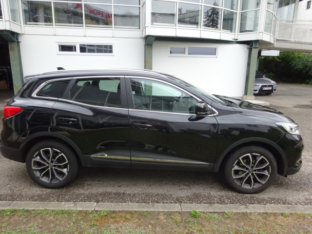 Renault - KADJAR INTENS BLUE dCi 115 (3IA6)