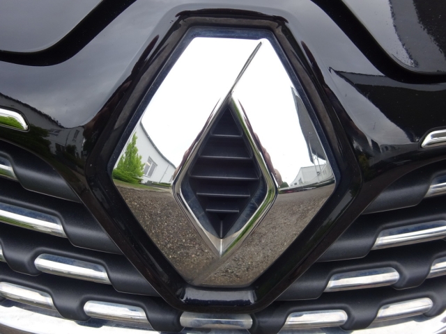Renault - KADJAR INTENS BLUE dCi 115 (3IA6)
