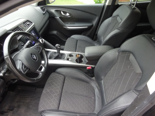 Renault - KADJAR INTENS BLUE dCi 115 (3IA6)