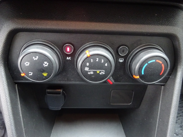Dacia - SANDERO Stepway Essential TCe 90