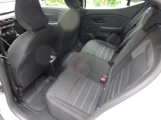 Dacia - SANDERO Stepway Essential TCe 90