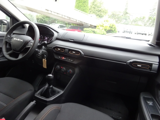 Dacia - SANDERO Stepway Essential TCe 90