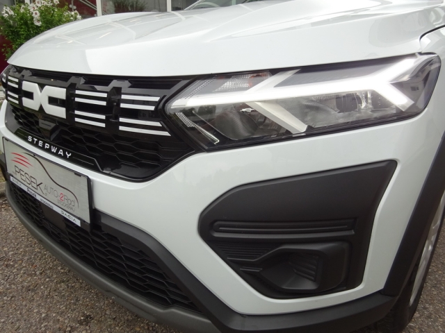 Dacia - SANDERO Stepway Essential TCe 90