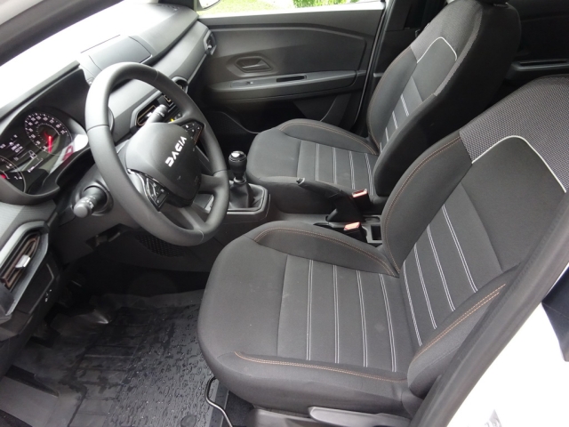 Dacia - SANDERO Stepway Essential TCe 90
