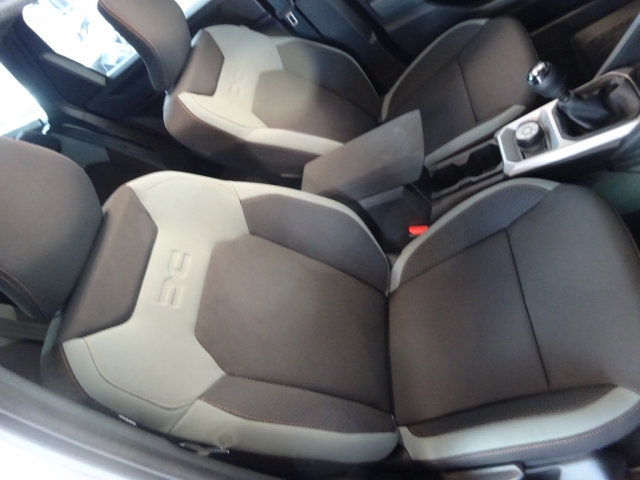 Dacia - BIGSTER EXTREME MILD HYBRID 130 4X4