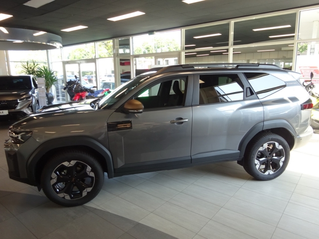 Dacia - BIGSTER EXTREME MILD HYBRID 130 4X4