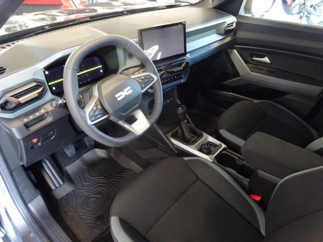Dacia - BIGSTER EXTREME MILD HYBRID 130 4X4