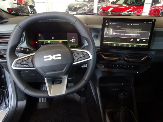 Dacia - BIGSTER EXTREME MILD HYBRID 130 4X4